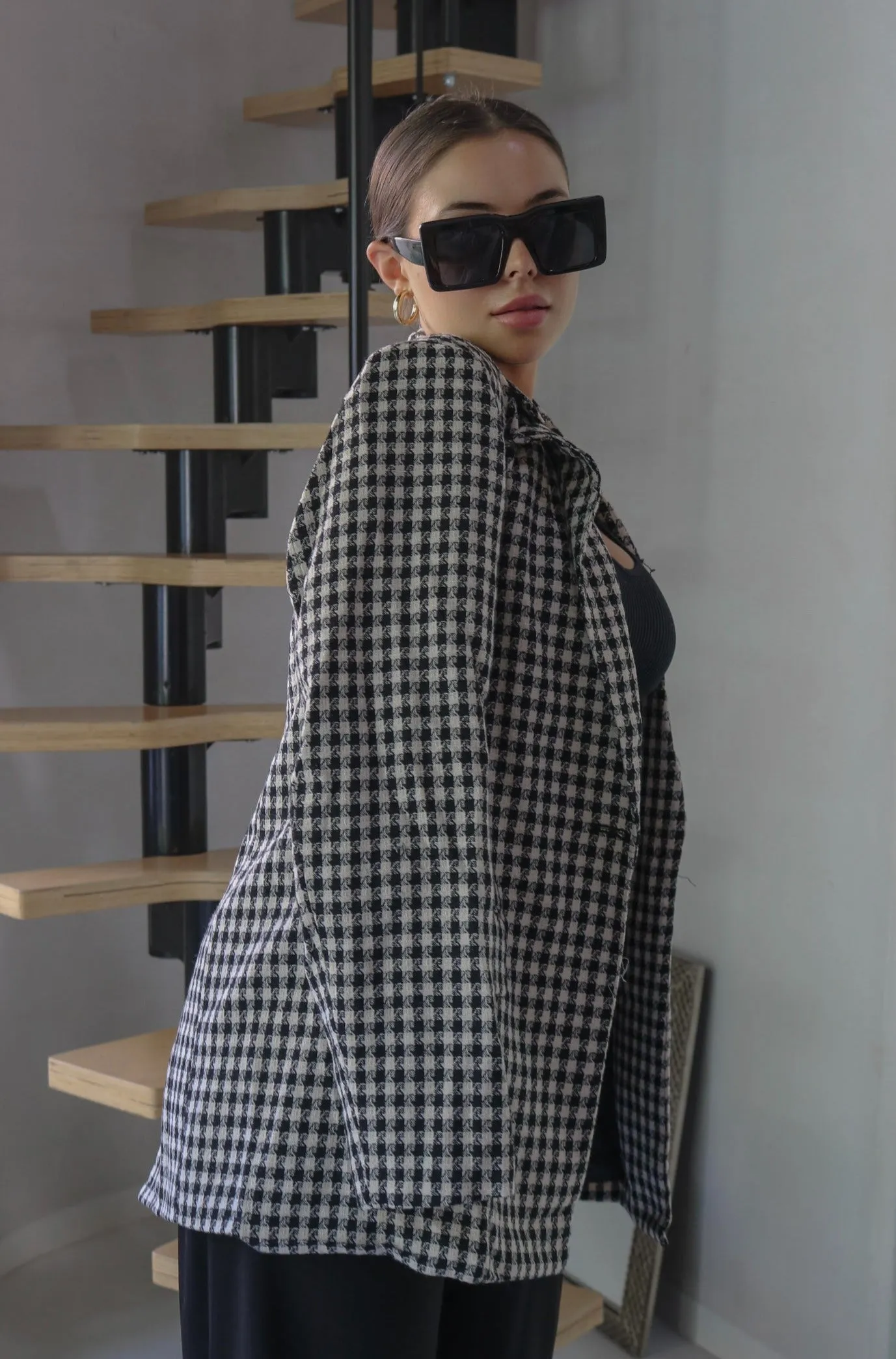 'Bonheur' Oversized Vintage Checkered Gingham Blazer in Black and White