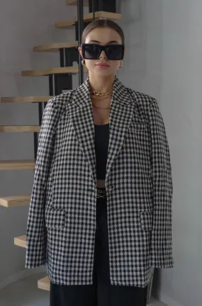 'Bonheur' Oversized Vintage Checkered Gingham Blazer in Black and White