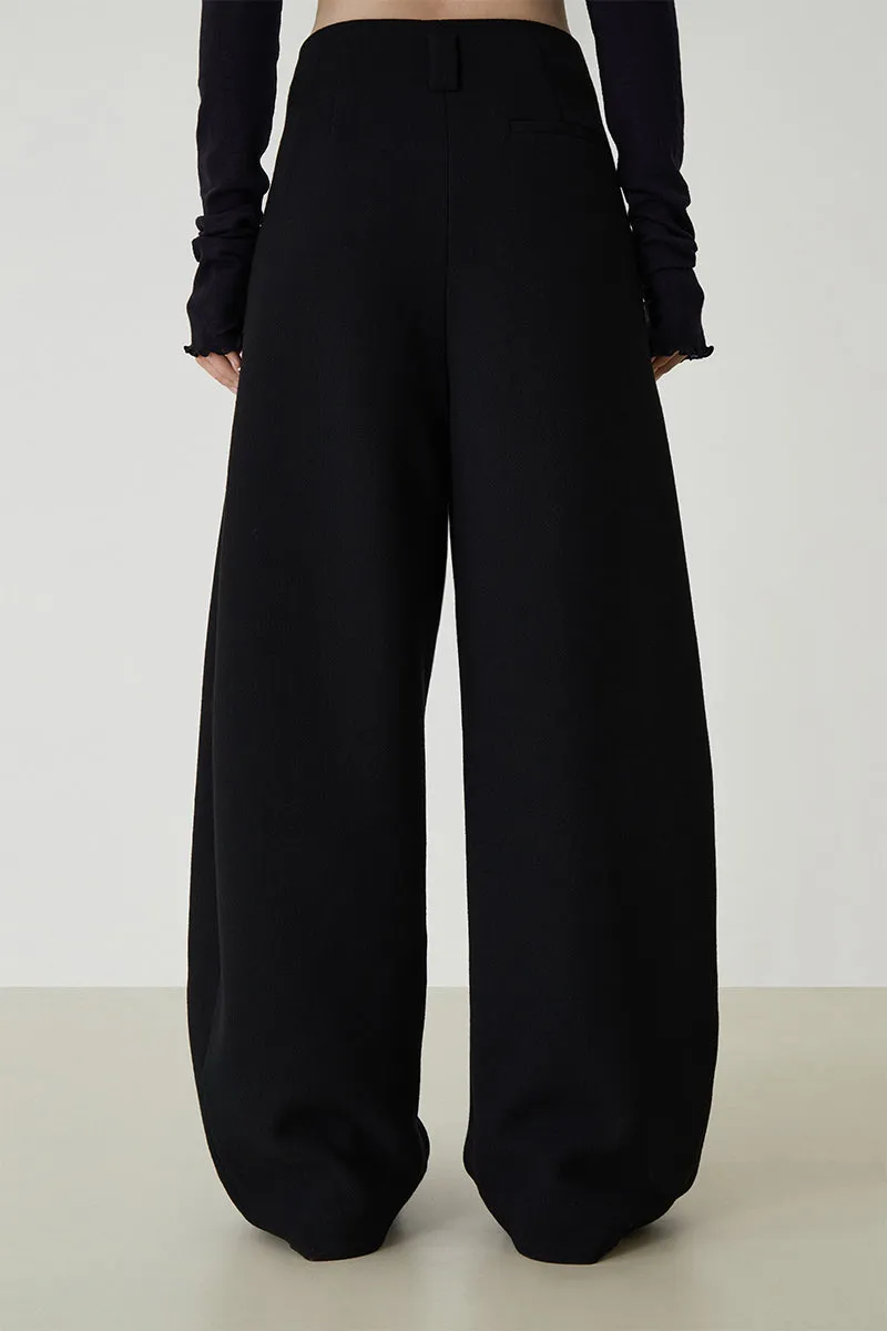 High-waisted Curved Trousers