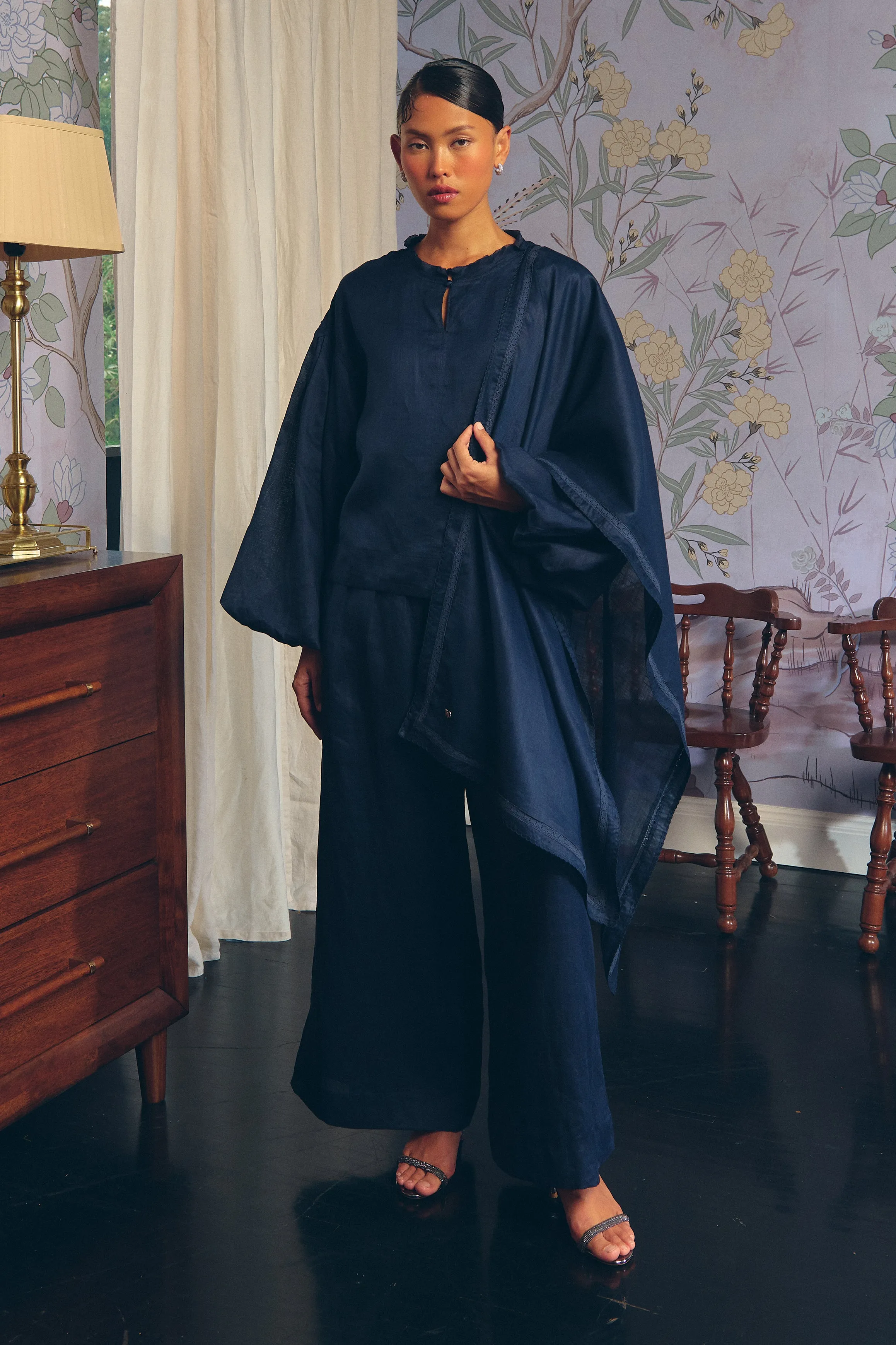 Lady Ramie Trousers in Midnight