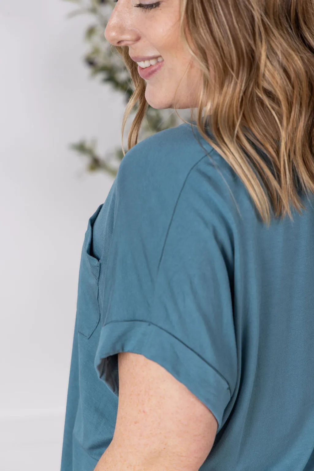 Sierra Pocket Top Short Sleeve Top in Light Teal